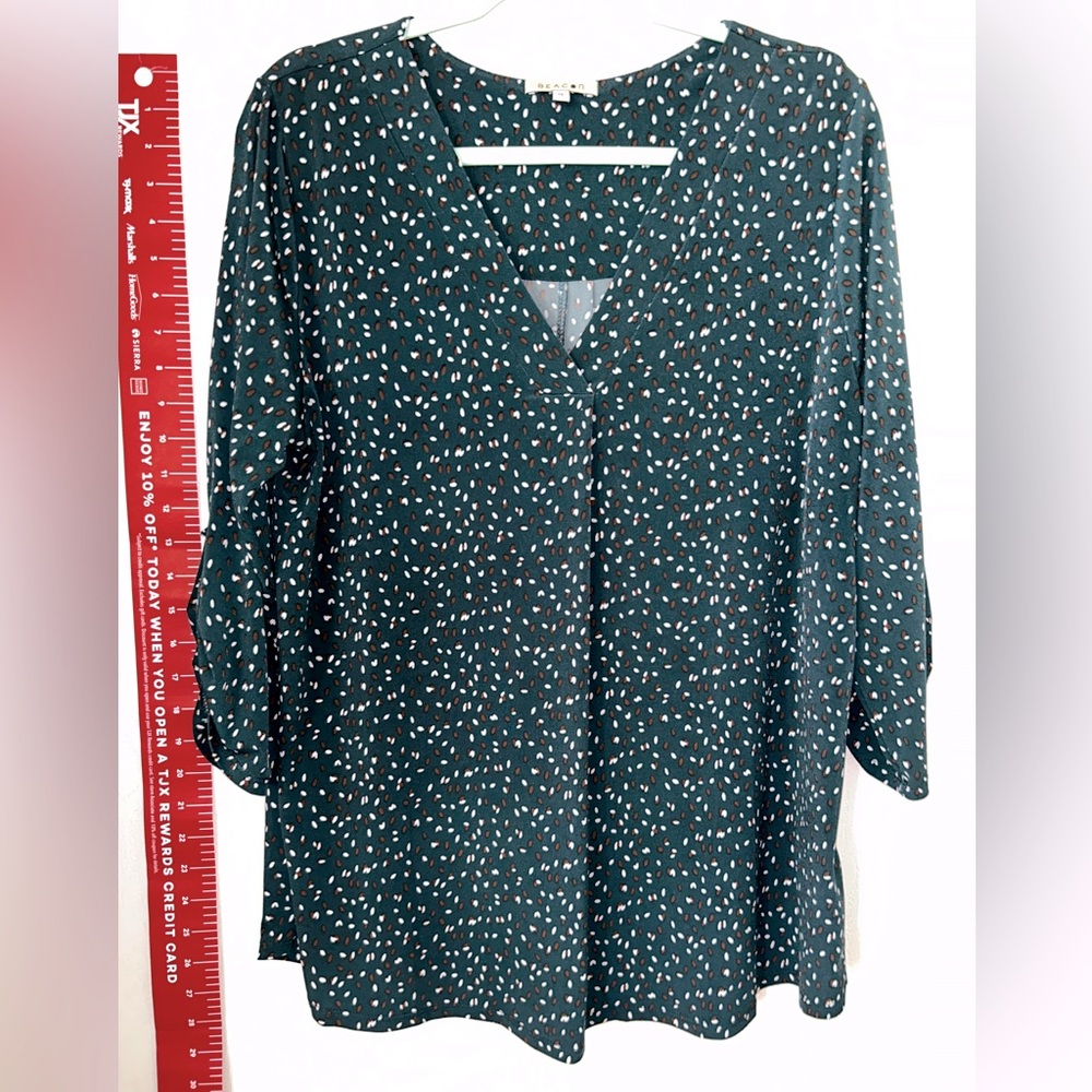 Roll Tab Knit Top Green 1X